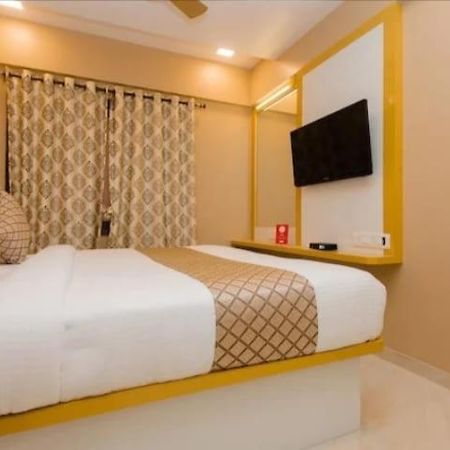 Hotel Comfort- Andheri West Bombaj Zewnętrze zdjęcie